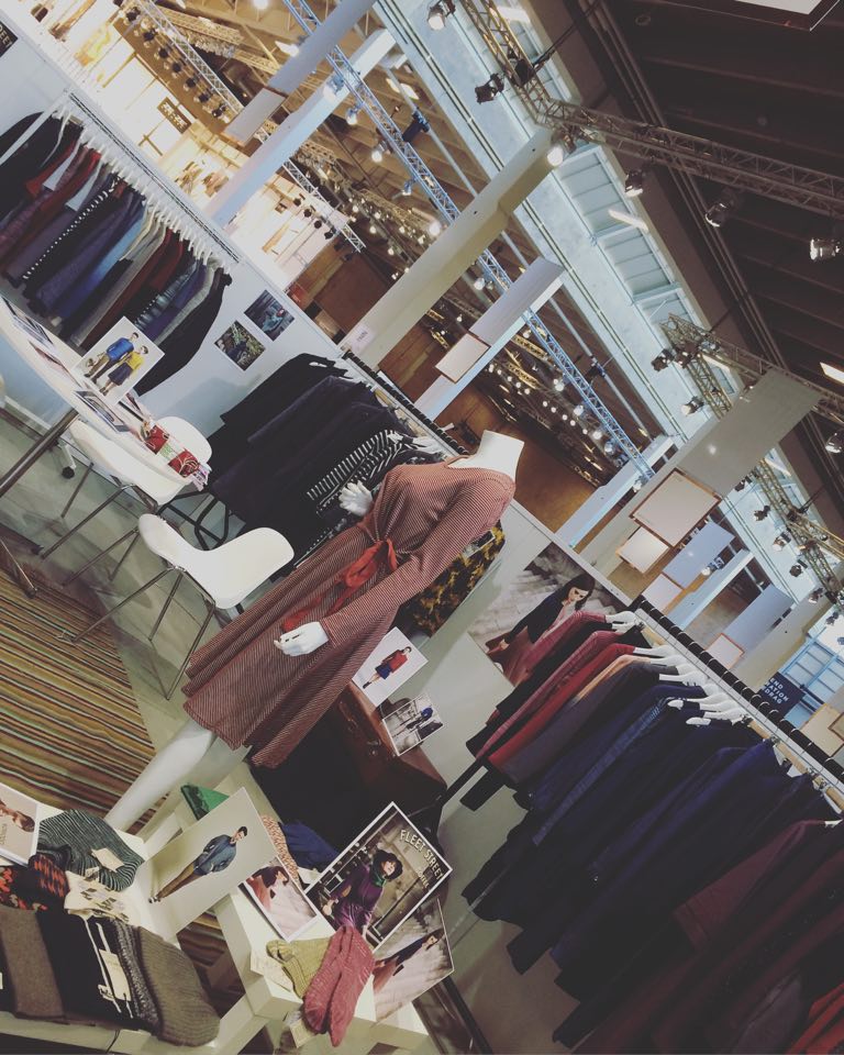 12714076_10153832609560149_752242501_n